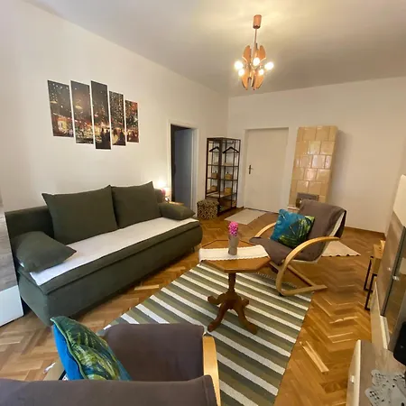 Kincsem Apartment